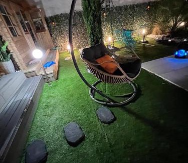 Saran Casa | Maison avec piscine chauffée jacuzzi a1 heure paris 10 mn du centre ville