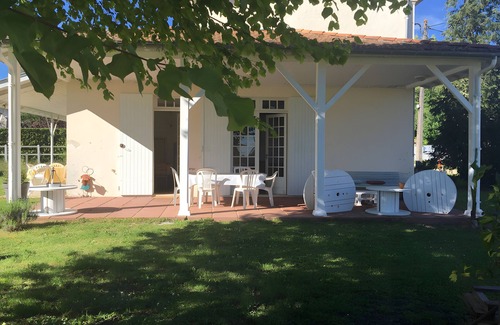 Salles Casa | Maison Badet - Salles in the Heart of the Landes Girondines