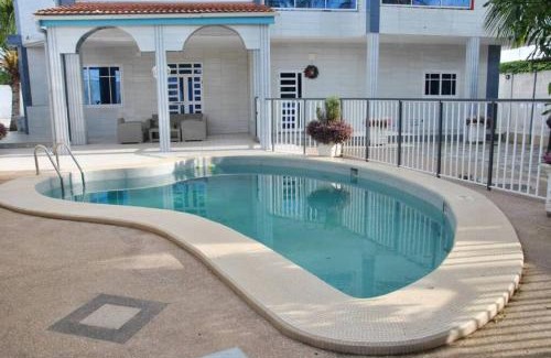 Lome Villa | Maison blanche Élie palace