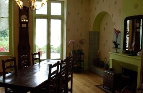 Montigny-les-Vaucouleurs Cama Y Desayuno | Maison charmante avec 4 chambres thématiques au cœur du pays de Jeanne d'Arc - FR-1-585-149