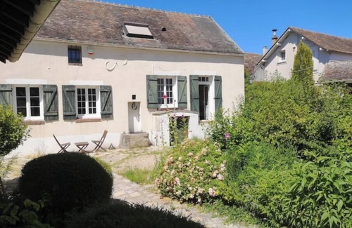 Moret-Loing-et-Orvanne Casa | Maison curieuse - spa and hammam wellness area