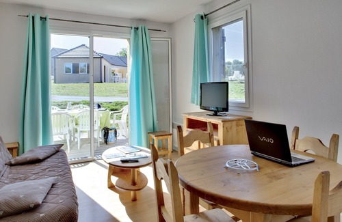 Egletons Casa | Maison calme à 700 mètres du centre ville | Wi-Fi + Piscine Extérieure