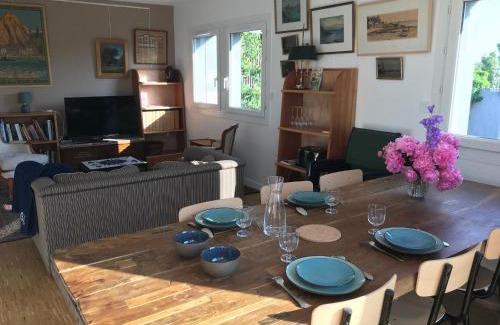 Chartres Casa | Maison calme à Chartres avec terrasse et jardin, adaptée PMR - FR-1-581-97