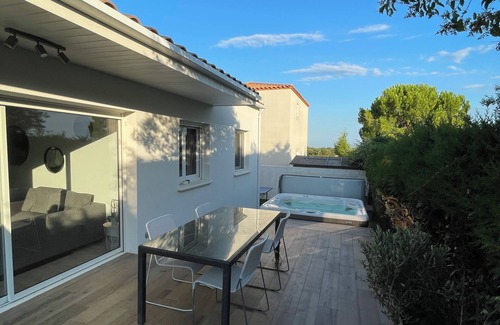 Restinclieres Casa | Maison Calme Avec Jacuzzi Extérieur Près de la Montagne et la mer