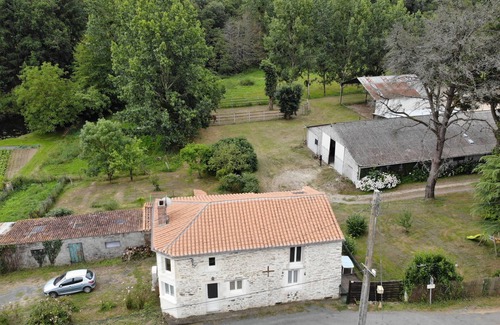 Chantonnay Casa | Maison Calme