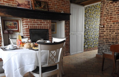 Montreuil-sur-Breche Casa | Maison Caron Bed and Breakfast a menos de 20 minutos del aeropuerto de Beauvais.