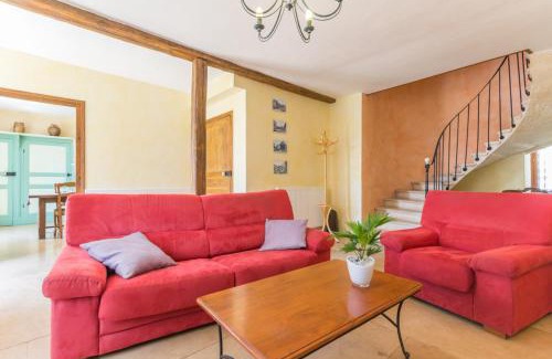 Eringes Casa | Maison chaleureuse à Éringes avec jardin et parking inclus