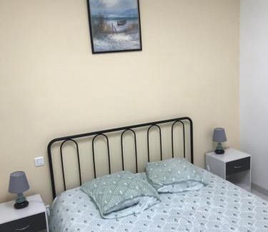 Nerac Apartamento | Maison chaleureuse au centre ville