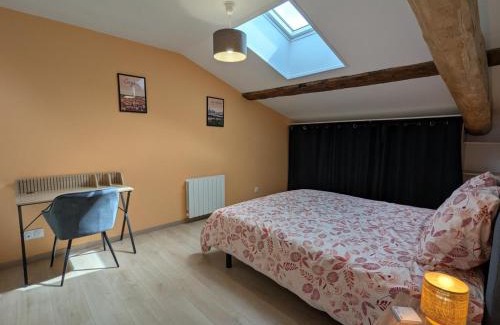 Challignac Casa | Maison charentaise rénovée avec jardin privatif et parking - FR-1-653-281