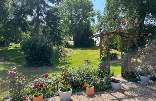 Gruge-l'Hopital Casa | Maison charmante à Ombrée d'Anjou avec jardin et terrasse