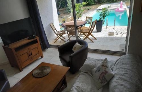 Saint-Siffret Casa | Maison charmante à Saint-Siffret + Piscine
