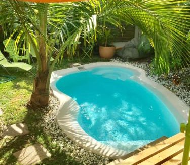 Petite-ÃŽle Casa | Maison charmante à Saint-Joseph avec piscine privée