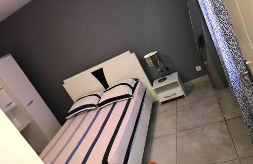 Le Centre Casa | Maison charmante à Saint-Louis + Jacuzzi