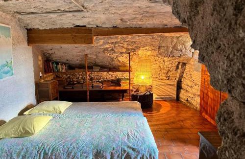 Ardailles Villa | Maison charmante à Valleraugue avec piscine partagée.