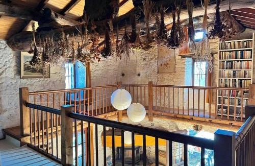 Ardailles Villa | Maison charmante à Valleraugue avec piscine partagée.