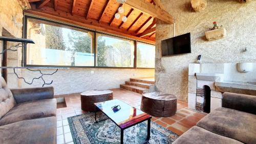 Puy-l'Eveque Casa | Maison charmante au cœur de Puy-l'Évêque avec piscine partagée