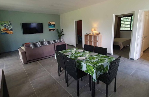 Teahupoo Casa | Maison Contemporaine Tout Équipé Dans une Vallée Calme à 6km de la Ville