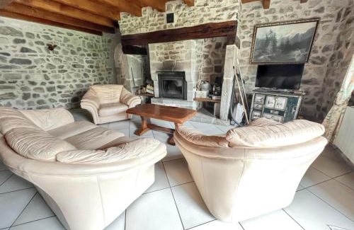 Lanobre Casa | Maison cosy à Lanobre + Jardin