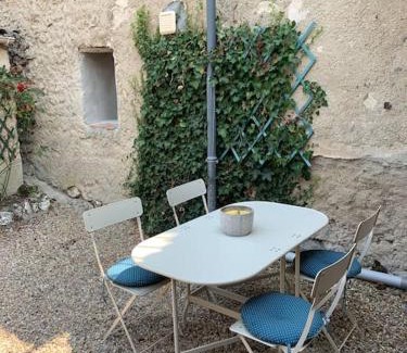 Eymet Casa | Maison cosy cœur de bastide+ cour + vue sur toits