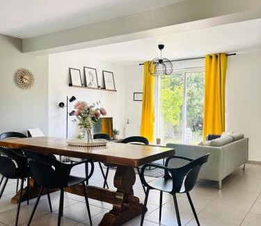 Pont-de-L'Arche Casa | Maison cosy entre Paris Rouen et Deauville