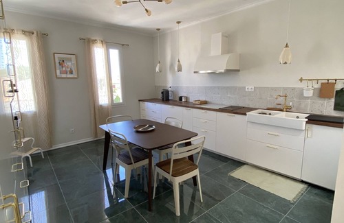 Maillane Casa | Maison Coup de Cœur en Plein Centre de Village