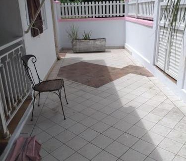 Perinet Casa | Maison créole chaleureuse avec stationnement