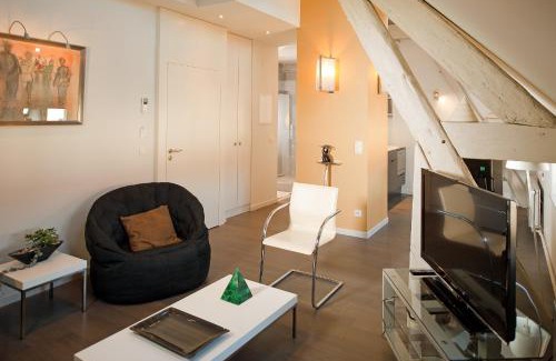 Saint Nicolas - Charles III - Ville vieille - Trois Maisons - Leopold Cama Y Desayuno | Maison d'Hôte de Myon