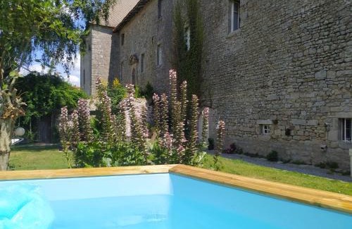 Mortemart Casa | Maison d'Hôtes de l'Ancien Couvent des Carmes