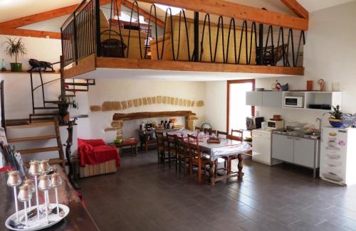 Bessenay Casa | Maison d'Hôtes des 2 Chênes