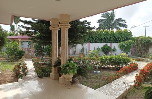 Porto-Novo Cama Y Desayuno | Maison d'hôtes Le Mistral
