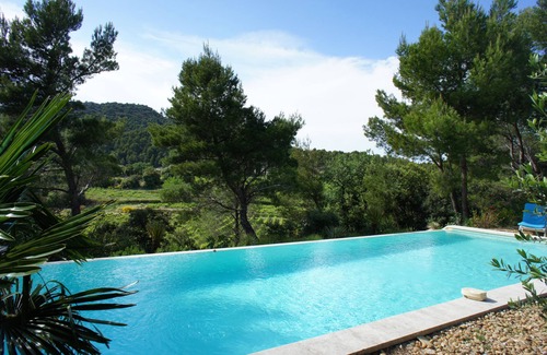 Le Barroux Casa | Maison Dans Pinède Dominante, Calme Absolu, vue Exceptionnelle