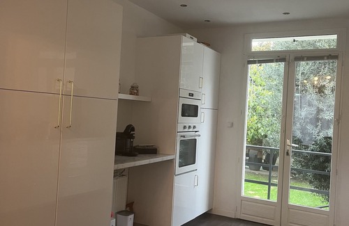 Vitry-sur-Seine Casa | Maison de 200m2 Avec Jardin et Piscine à la Porte de Paris