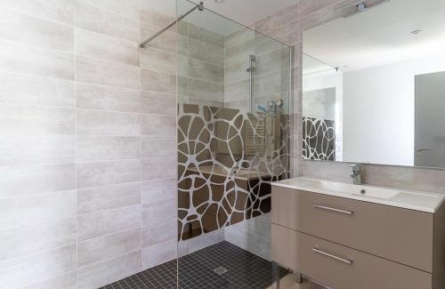 Biscarrosse Casa | Maison de 40m² à Biscarrosse - Proche lac, pistes cyclables, plage - Accueille 4 pers. - Animaux OK - FR-1-319-484