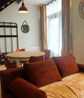 Saint-Martin-sur-Oust Apartamento | Maison de bourg - wifi - checkin autonome