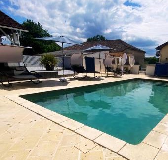 Savignac-sur-Leyze Casa | Maison de campagne Piscine, jacuzzi 2P Monflanquin