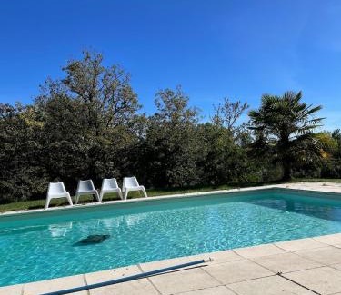 Agonac Casa | Maison de campagne avec grande piscine