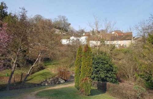 Bourbon-Lancy Casa | Maison de caractère, Cure thermale et Tourisme, meublé 4 étoiles