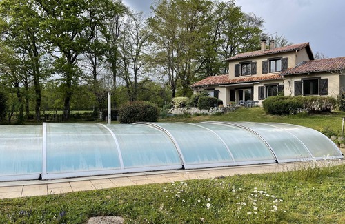 Couzeix Casa | 🌿 Maison de Charme 4 Étoiles Gite de France- Piscine Chauffée & Grand Parc 🌿