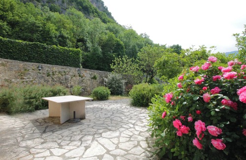 Yenne Casa | Maison de charme ancienne entre Lacs et Rhône