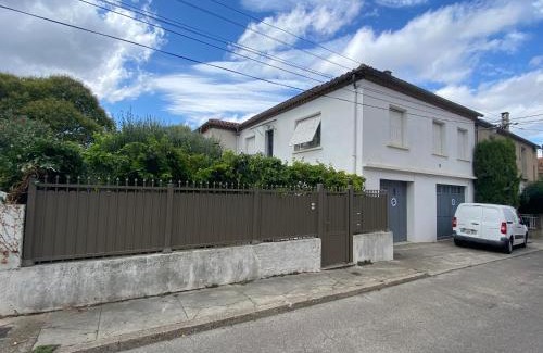 Carcassonne Apartamento | Maison de charme avec jardin