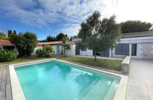 La Rochelle Casa | Maison de charme avec piscine, escapade, détente