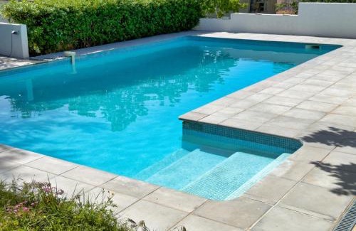 Les Chutes Lavie Casa | Maison de Charme Classée 3 étoiles - Calme, Jardin, Salle de Sport, Piscine