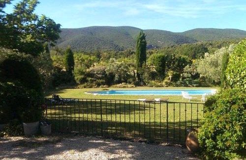Cucuron Casa | Maison de charme en campagne à Cucuron avec piscine privée