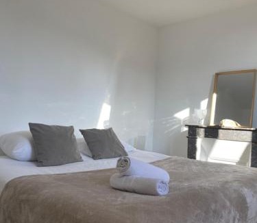 Nansouty-Saint-Genes Apartamento | Maison de charme neuf hyper centre Bordeaux