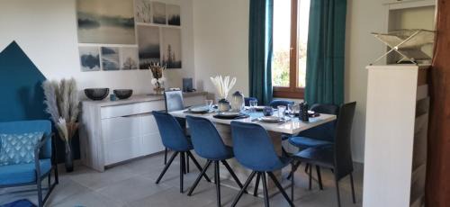 Sartrouville Casa | Maison de Charme, proche Paris, Maison Laffitte, gare Sartrouville