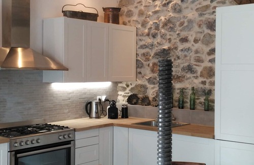 Roquebrun Apartamento | Apartamento loft único de Maison de Farine en una casa de piedra recientemente renovada