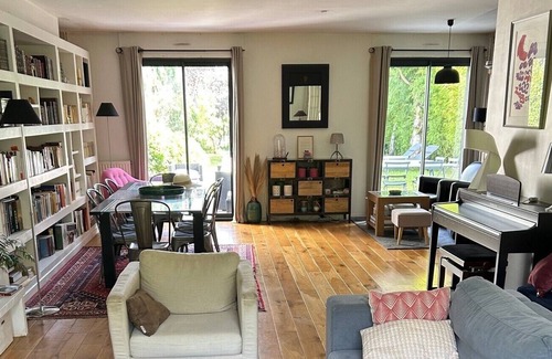 Adamville Casa | Maison de 4 Chambres 200 m2 - Terrasse et Jardin- à 20 mn de Paris Centre