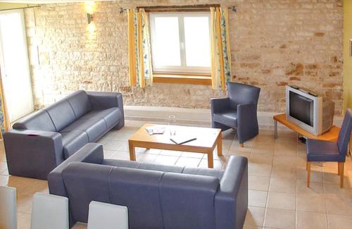 Saint-Vincent-la-Chatre Casa | Maison de charme avec piscine et jardin à Saint-Vincent-la-Châtre