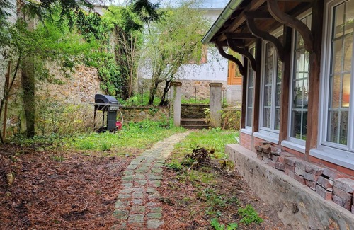 Villeneuve-sur-Bellot Casa | Maison de Charme au Calme