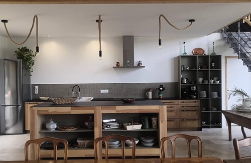 Merville Casa | Maison de L'orée, Grange Rénovée en Logement de Vacances